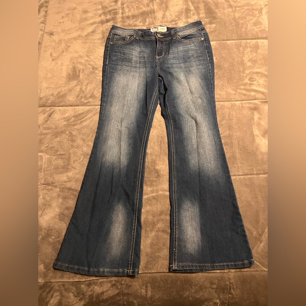 lei Women's Denim Flare Jeans